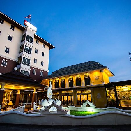 Madina Rayong Hotel Ngoại thất bức ảnh