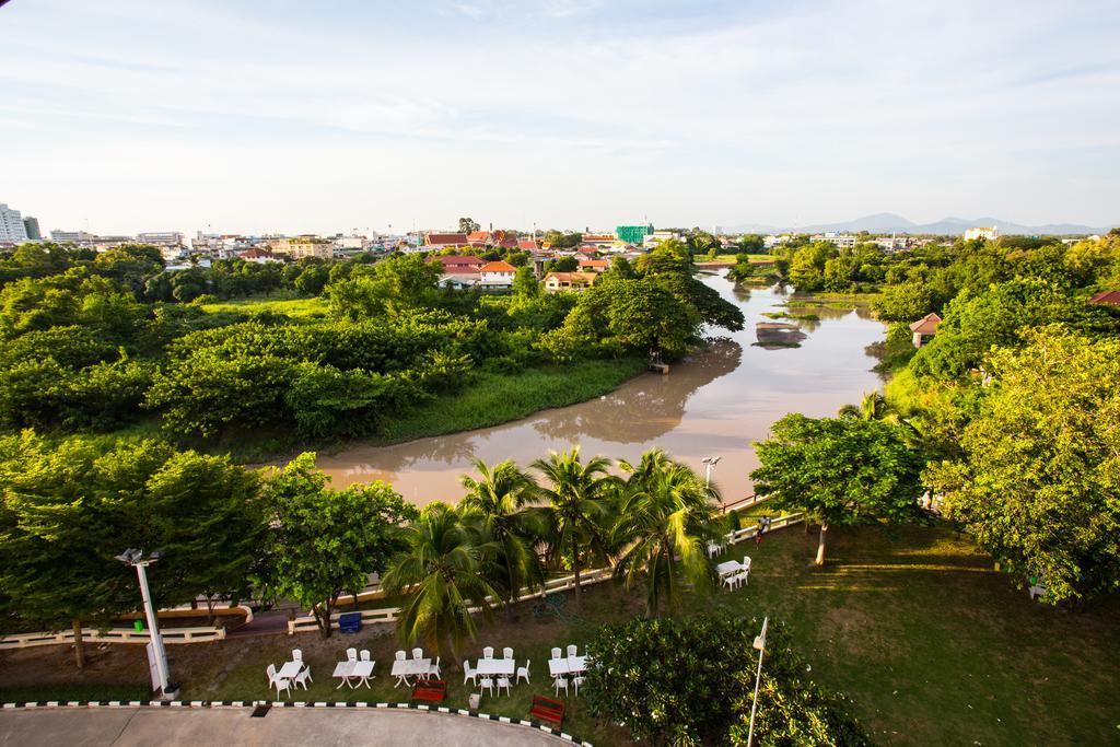 Madina Rayong Hotel Ngoại thất bức ảnh