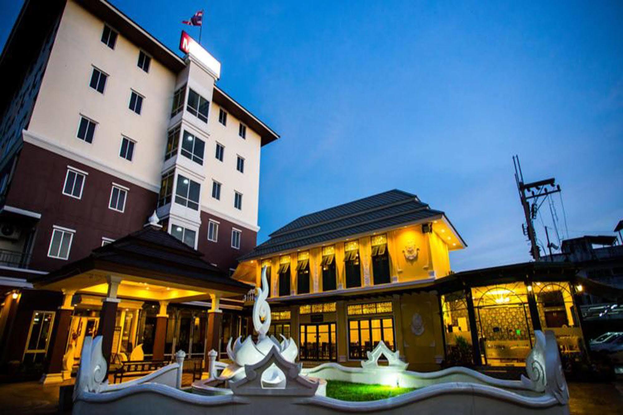 Madina Rayong Hotel Ngoại thất bức ảnh