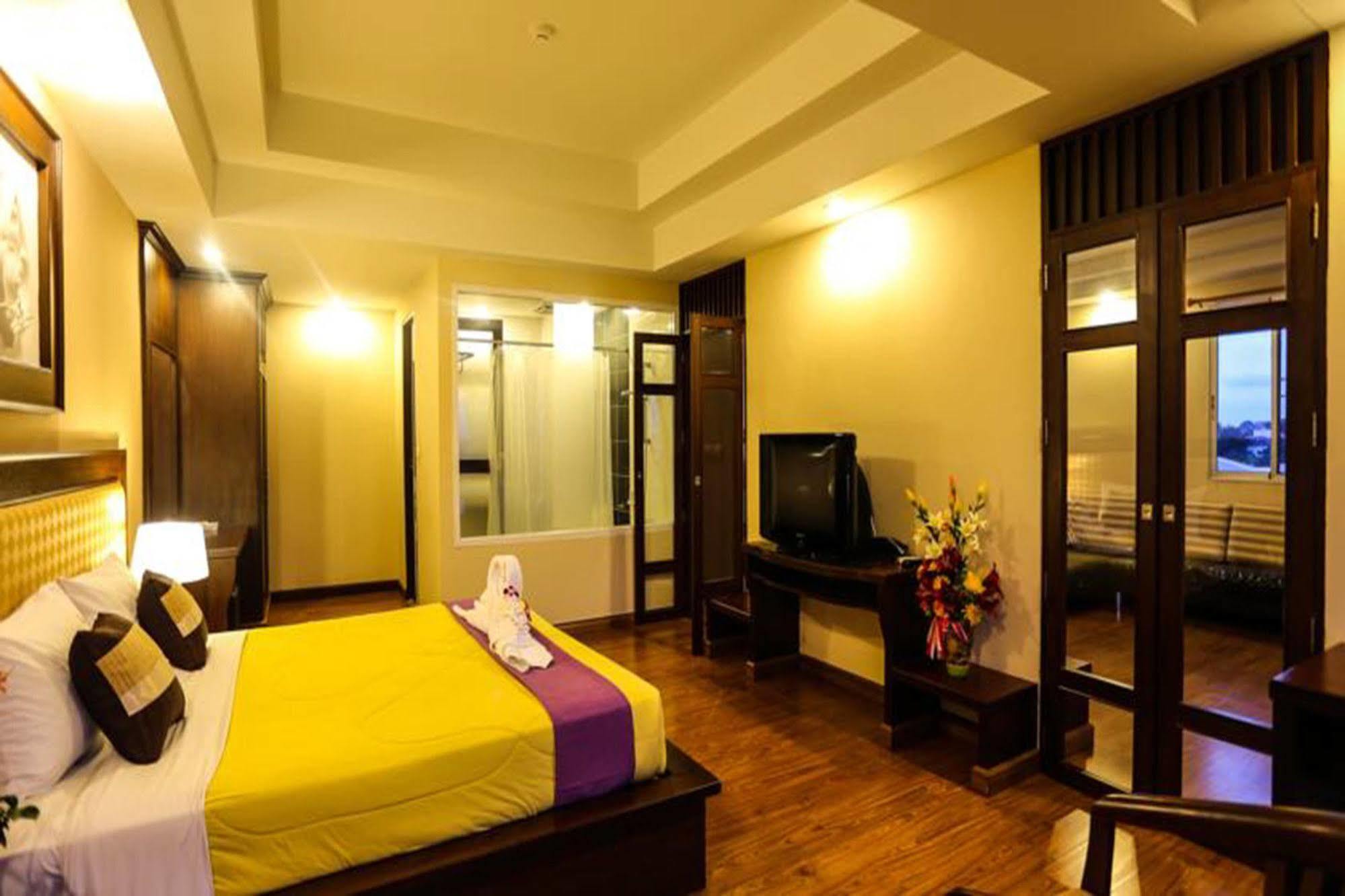 Madina Rayong Hotel Ngoại thất bức ảnh
